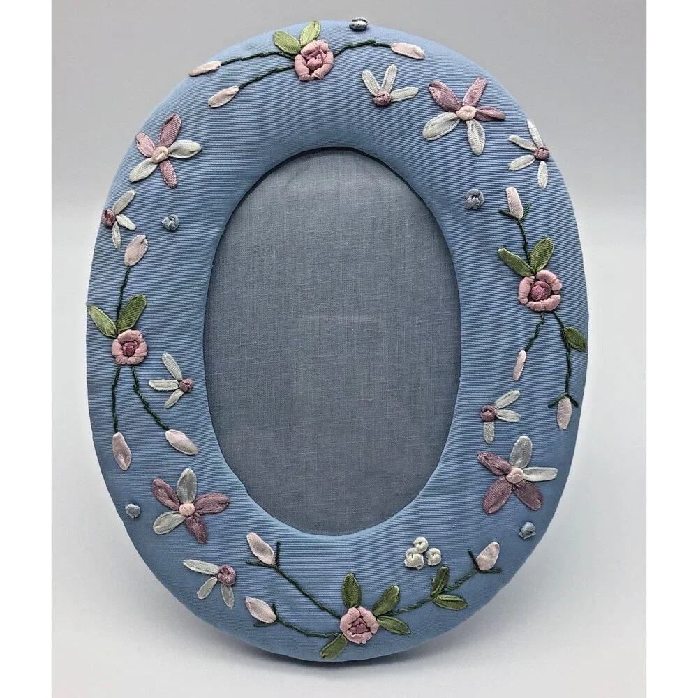 VINTAGE Floral Fabric Picture Frame Set of 2 Oval Cottagecore Grannycore